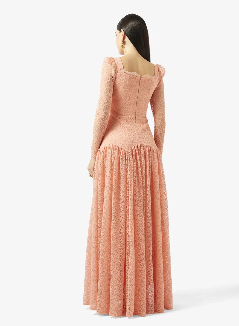 اكاديا فاشن فستان دانتيل منحني بكسرات